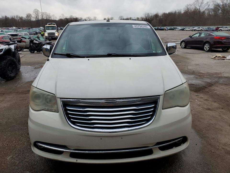 45756346 :رقم المزاد ، 2A4RR6DG1BR667329 vin ، 2011 Chrysler Town & Country مزاد بيع