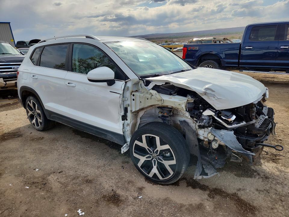 Продажа на аукционе авто 2022 Volkswagen Taos, vin: 3VVJX7B21NM083080, номер лота: 47226576