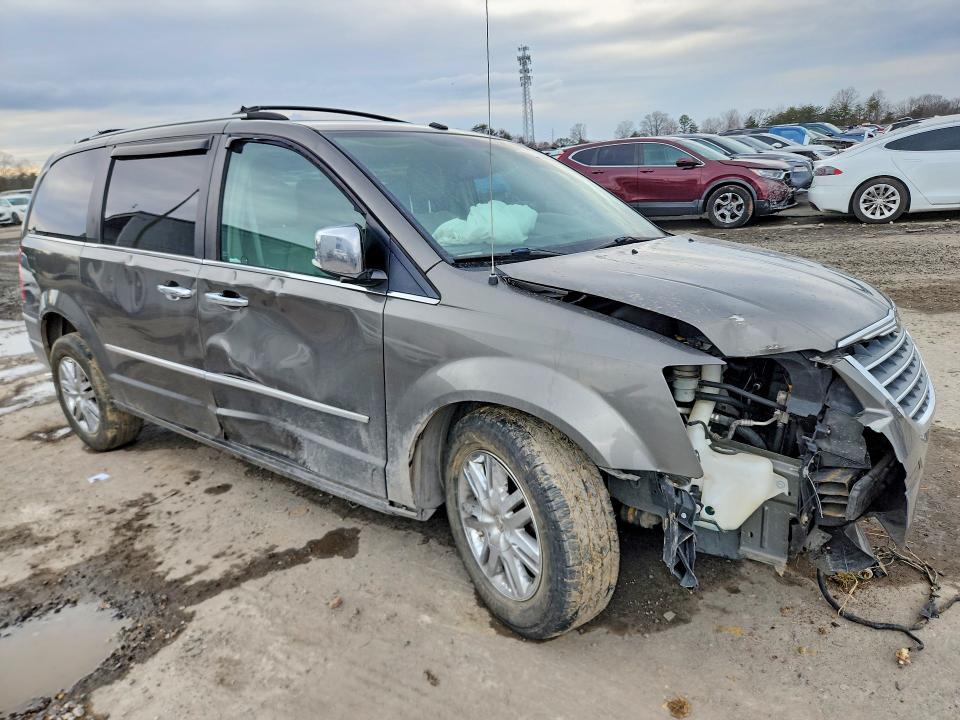 2010 Chrysler Town & Country მანქანა იყიდება აუქციონზე, vin: 2A4RR7DX2AR322296, აუქციონის ნომერი: 79426395