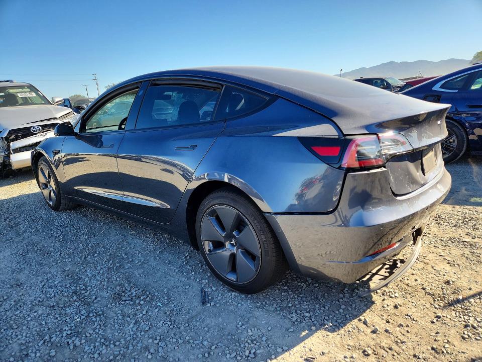 45871436 :رقم المزاد ، 5YJ3E1EB9NF276250 vin ، 2022 Tesla Model 3 مزاد بيع