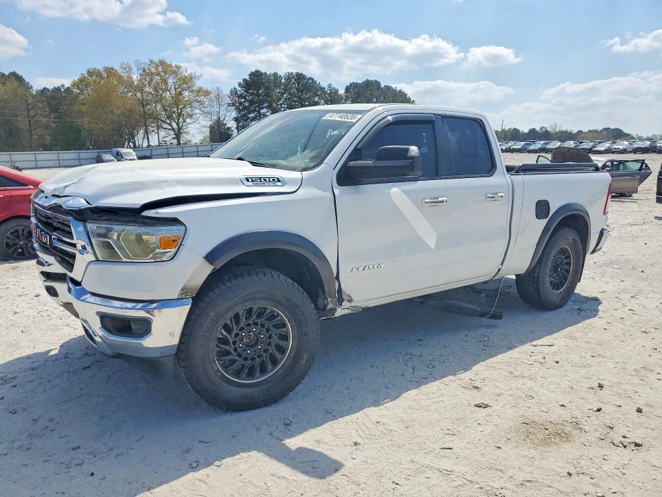 47740636 :رقم المزاد ، 1C6SRFBT3KN822345 vin ، 2019 Ram 1500 مزاد بيع