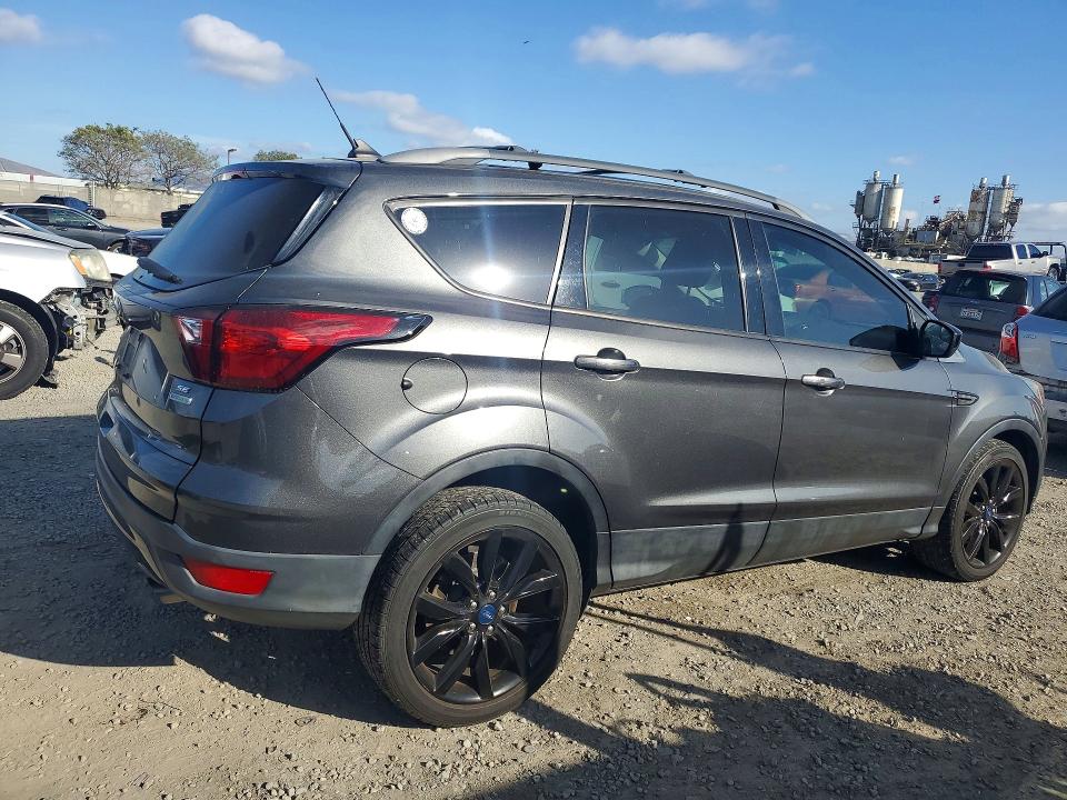 Aukcja sprzedaży 2019 Ford Escape, vin: 1FMCU0GD2KUA47323, numer aukcji: 41923996