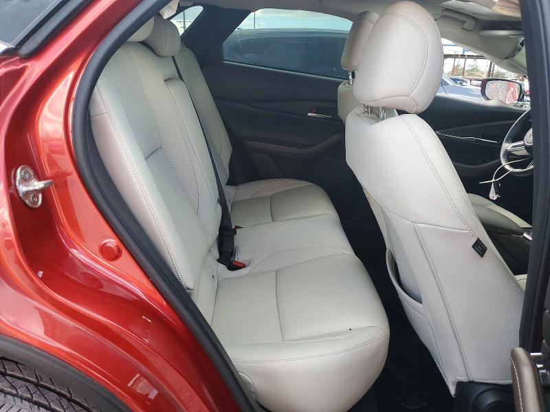 79737065 :رقم المزاد ، 3MVDMBDY4MM268553 vin ، 2021 Mazda Cx-30 مزاد بيع