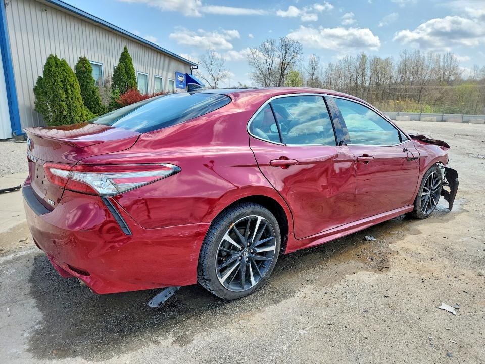2018 Toyota Camry მანქანა იყიდება აუქციონზე, vin: 4T1BZ1HK2JU500290, აუქციონის ნომერი: 47956366