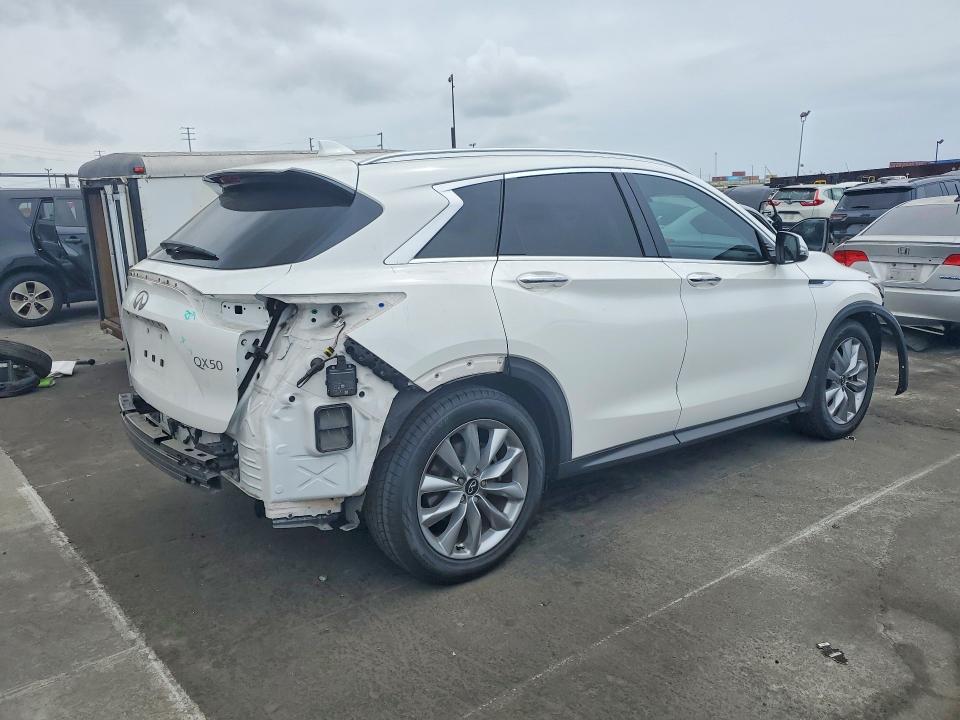 47373476 :رقم المزاد ، 3PCAJ5M19LF103456 vin ، 2020 Infiniti Qx50 مزاد بيع