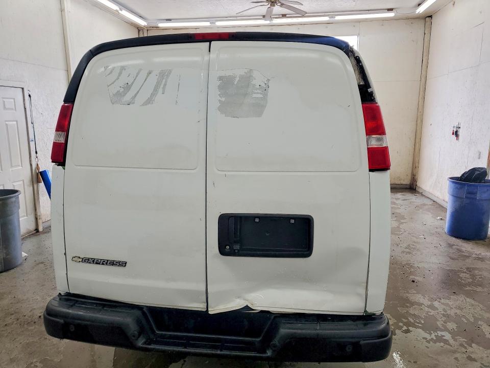 49343576 :رقم المزاد ، 1GCWGAFG5L1264992 vin ، 2020 Chevrolet Express G2500 مزاد بيع