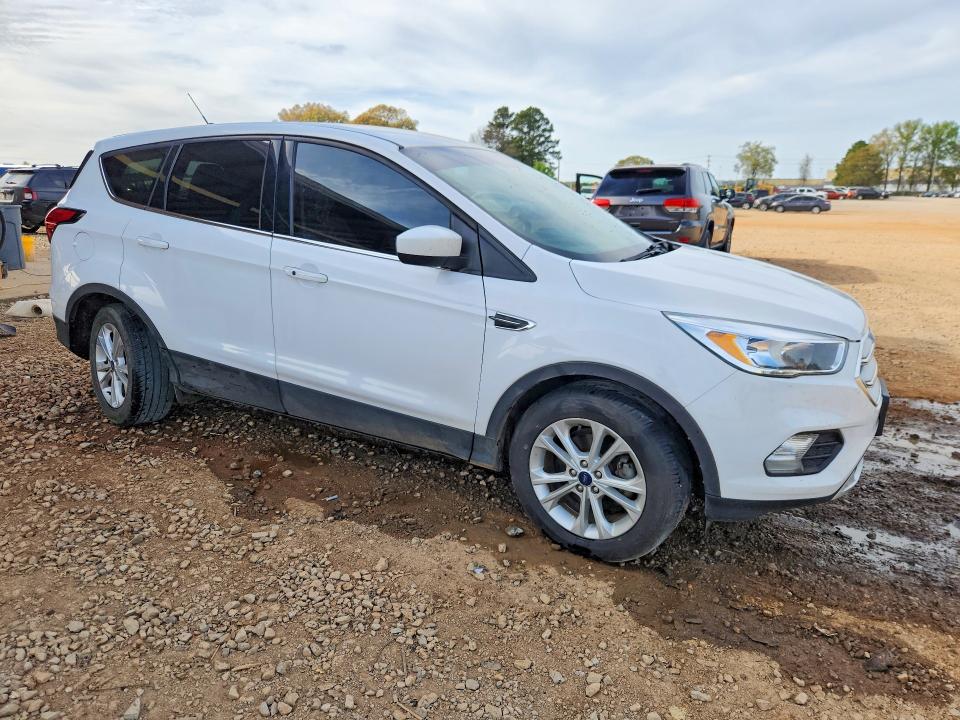 Продаж на аукціоні авто 2019 Ford Escape, vin: 1FMCU0GD2KUC50017, номер лоту: 47221466