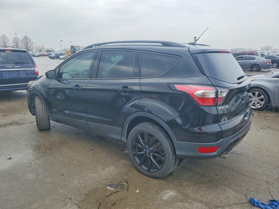 Продажа на аукционе авто 2017 Ford Escape, vin: 1FMCU0JD3HUA80896, номер лота: 79667535