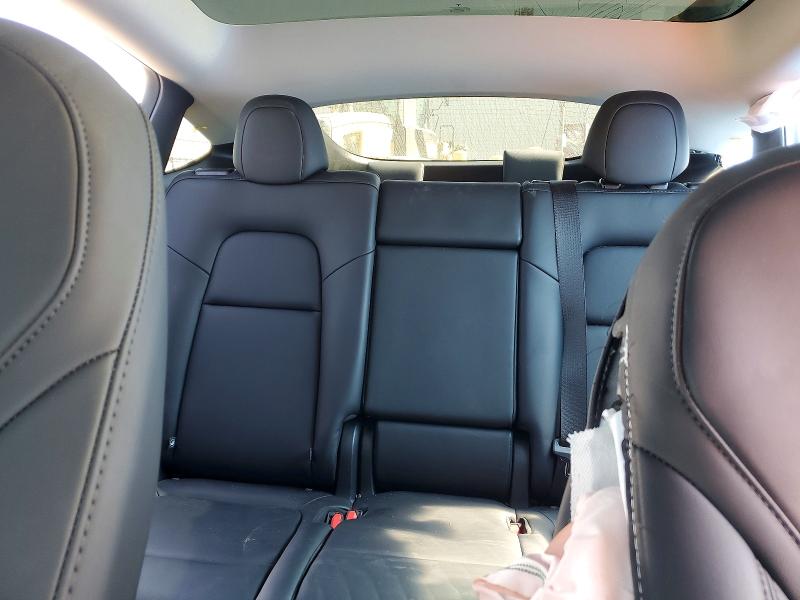 45613086 :رقم المزاد ، 7SAYGAEE7SF284940 vin ، 2025 Tesla Model Y مزاد بيع