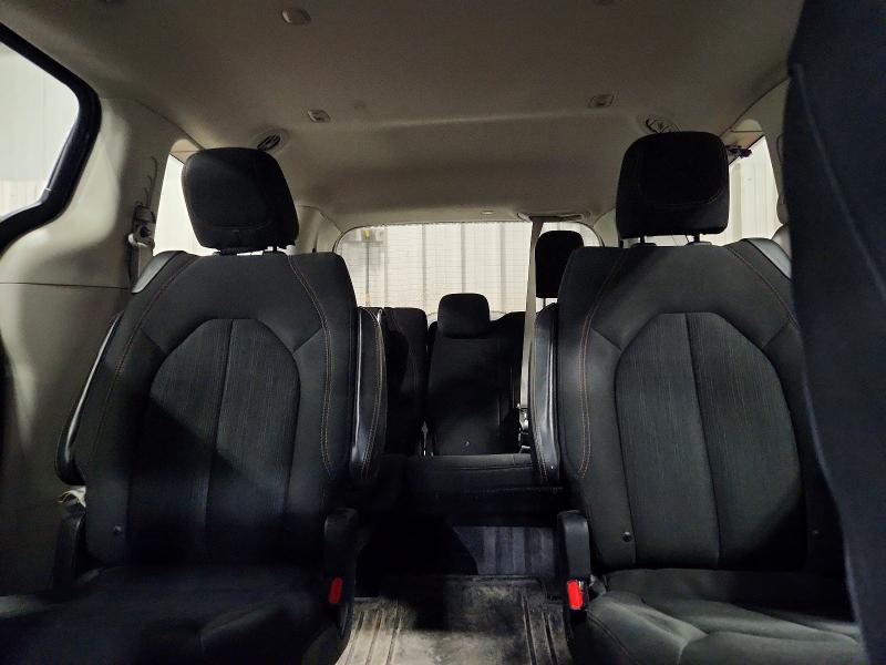 2019 Chrysler Pacifica მანქანა იყიდება აუქციონზე, vin: 2C4RC1FGXKR507702, აუქციონის ნომერი: 46340426