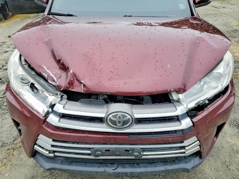 41696866 :رقم المزاد ، 5TDBZRFH6JS495447 vin ، 2018 Toyota Highlander مزاد بيع