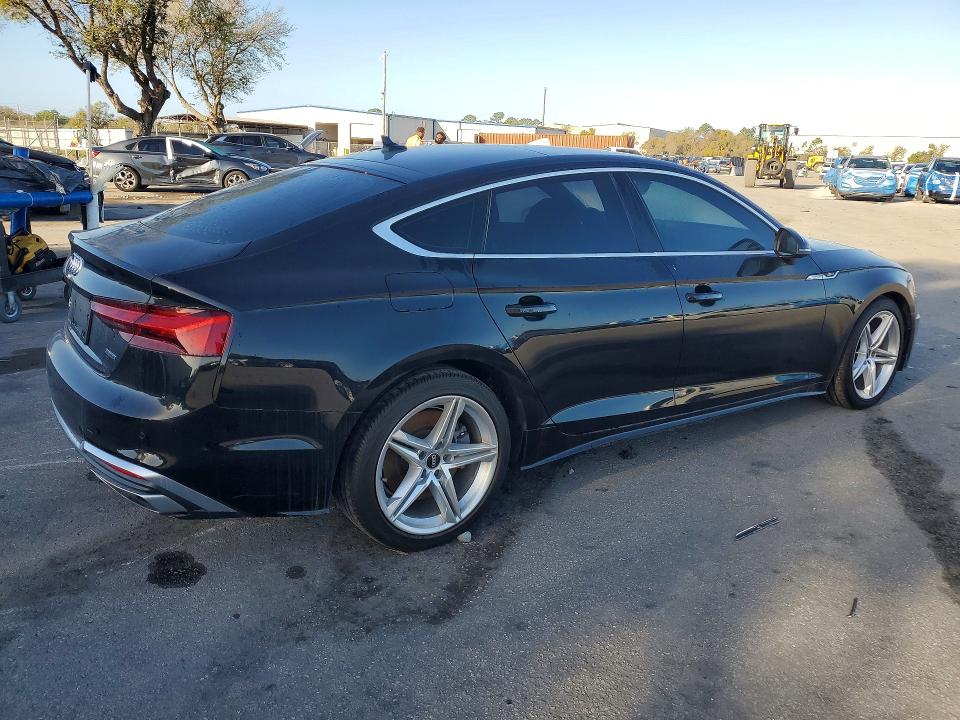 Продажа на аукционе авто 2021 Audi A5, vin: WAUDACF50MA040143, номер лота: 72420955
