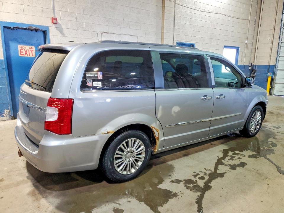 Auction sale of the 2013 Chrysler Town & Country, vin: 2C4RC1CGXDR802547, lot number: 46738596