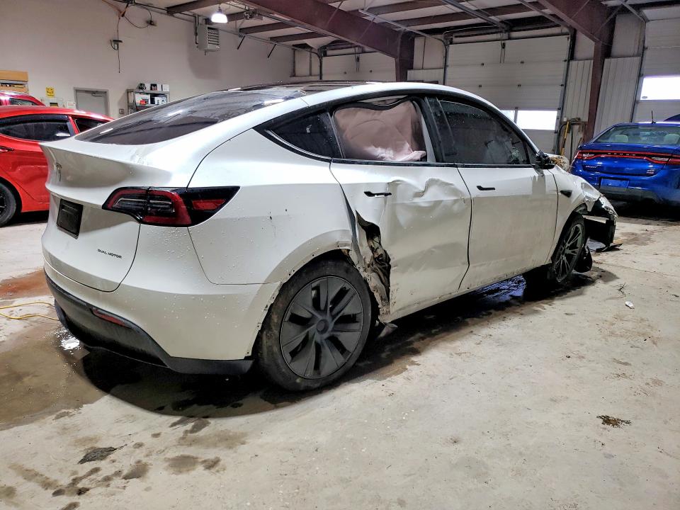 Продаж на аукціоні авто 2024 Tesla Model Y, vin: 7SAYGAEE2RF158835, номер лоту: 78927825