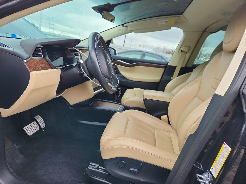 79644345 :رقم المزاد ، 5YJXCBE40HF051766 vin ، 2017 Tesla Model X مزاد بيع