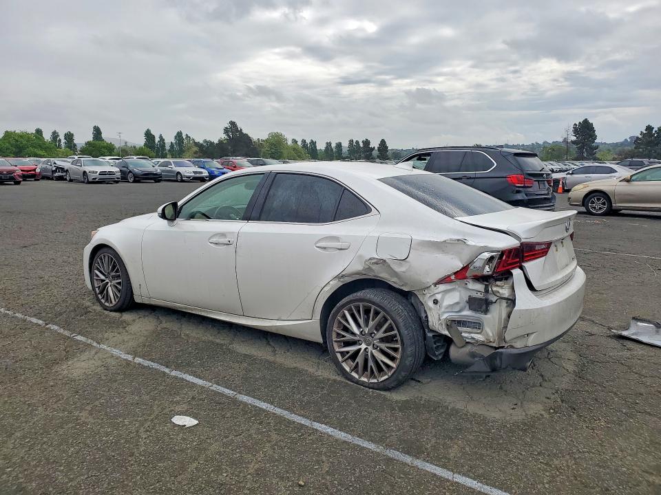 48279246 :رقم المزاد ، JTHBA1D24G5036857 vin ، 2016 Lexus Is 200t مزاد بيع