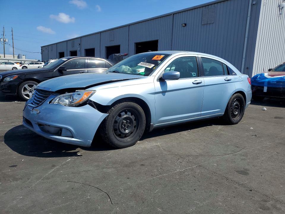 Aukcja sprzedaży 2013 Chrysler 200, vin: 1C3CCBABXDN642500, numer aukcji: 48086996