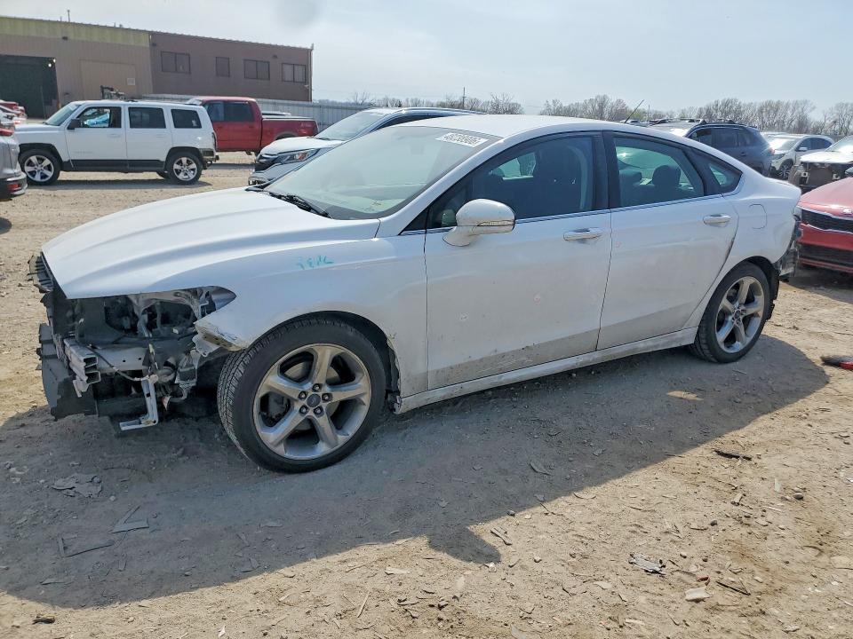48238906 :رقم المزاد ، 3FA6P0HD7FR104707 vin ، 2015 Ford Fusion مزاد بيع
