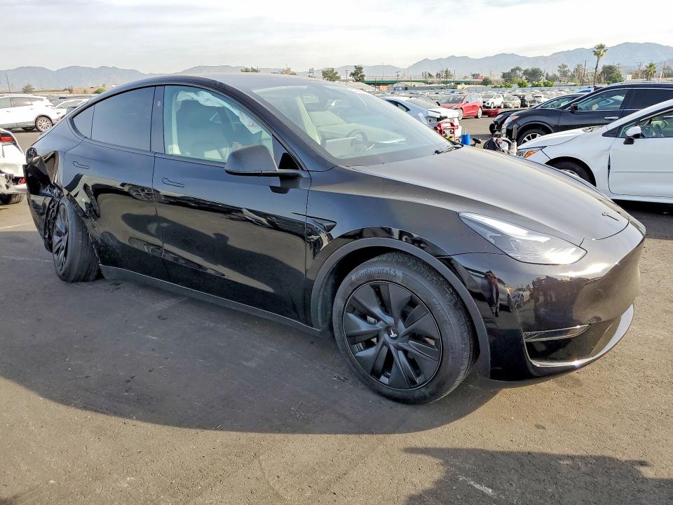 2025 Tesla Model Y მანქანა იყიდება აუქციონზე, vin: 7SAYGDED4SA375945, აუქციონის ნომერი: 47882736