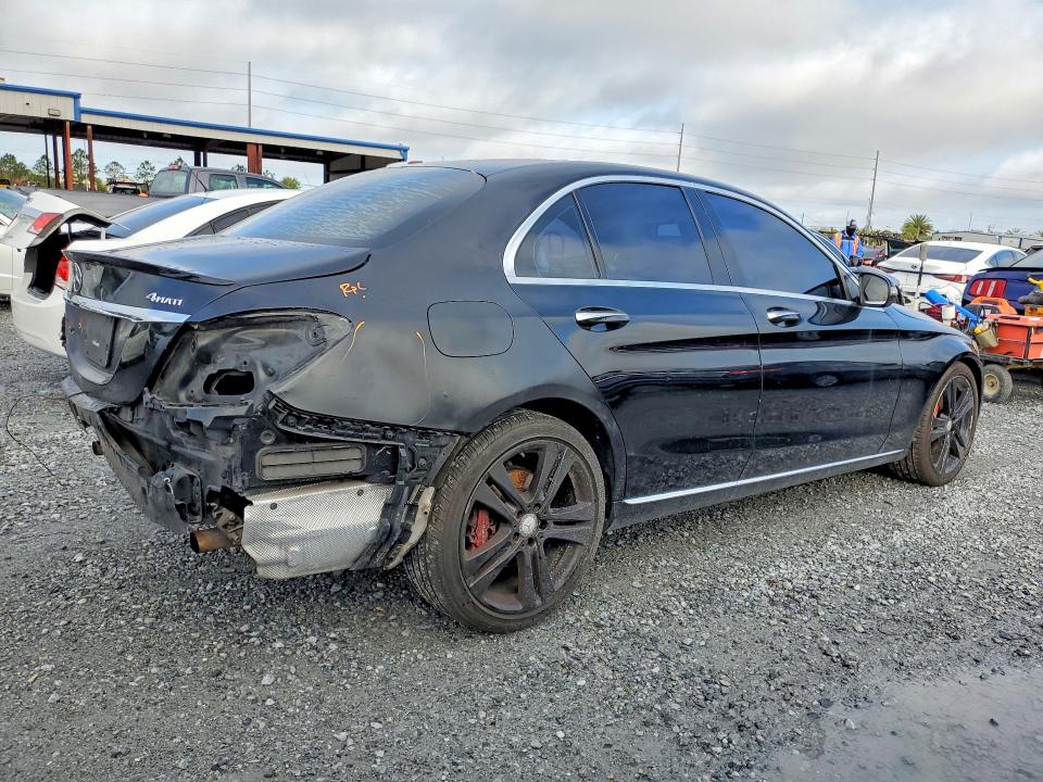 46145686 :رقم المزاد ، 55SWF4KB4GU139749 vin ، 2016 Mercedes-benz C مزاد بيع