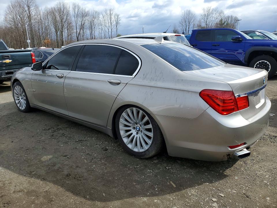 2010 Bmw 750 მანქანა იყიდება აუქციონზე, vin: WBAKC8C5XAC430220, აუქციონის ნომერი: 41761986