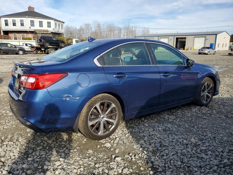 47451536 :رقم المزاد ، 4S3BNAN64K3029032 vin ، 2019 Subaru Legacy مزاد بيع