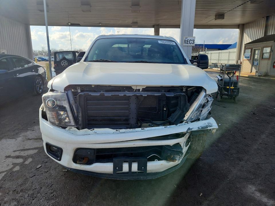 2018 Nissan Titan მანქანა იყიდება აუქციონზე, vin: 1N6AA1E5XJN516539, აუქციონის ნომერი: 79543925