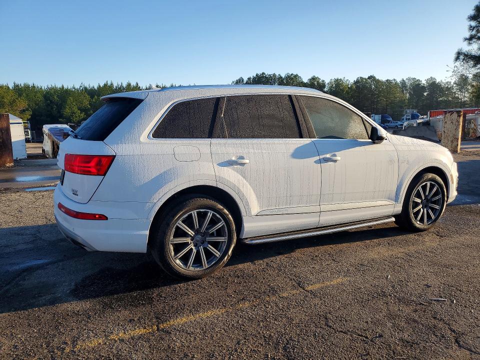 Продаж на аукціоні авто 2018 Audi Q7, vin: WA1LAAF73JD002494, номер лоту: 41945216