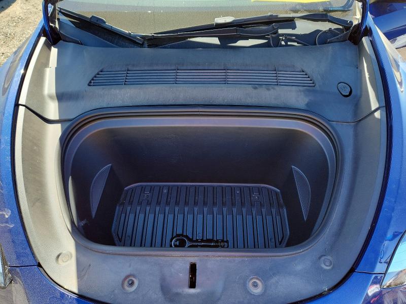 41989286 :رقم المزاد ، 7SAYGDEE3NF442194 vin ، 2022 Tesla Model Y مزاد بيع