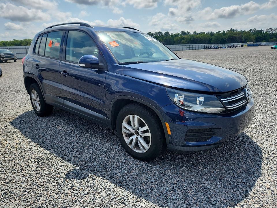 2016 Volkswagen Tiguan მანქანა იყიდება აუქციონზე, vin: WVGAV7AX5GW510891, აუქციონის ნომერი: 47588596