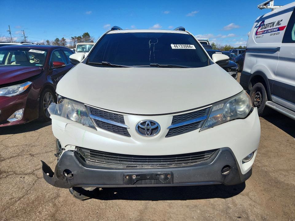 46133066 :رقم المزاد ، JTMDFREV1EJ012040 vin ، 2014 Toyota Rav4 مزاد بيع