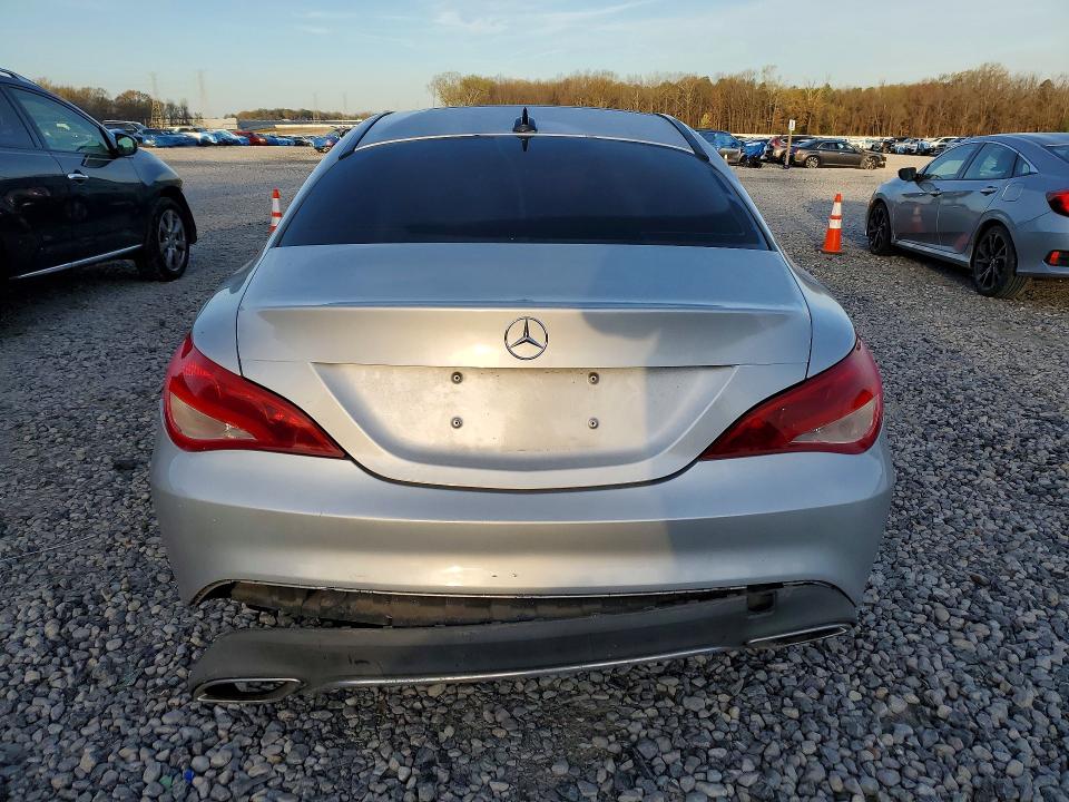 46284936 :رقم المزاد ، WDDSJ4EB6JN505803 vin ، 2018 Mercedes-benz Cla مزاد بيع