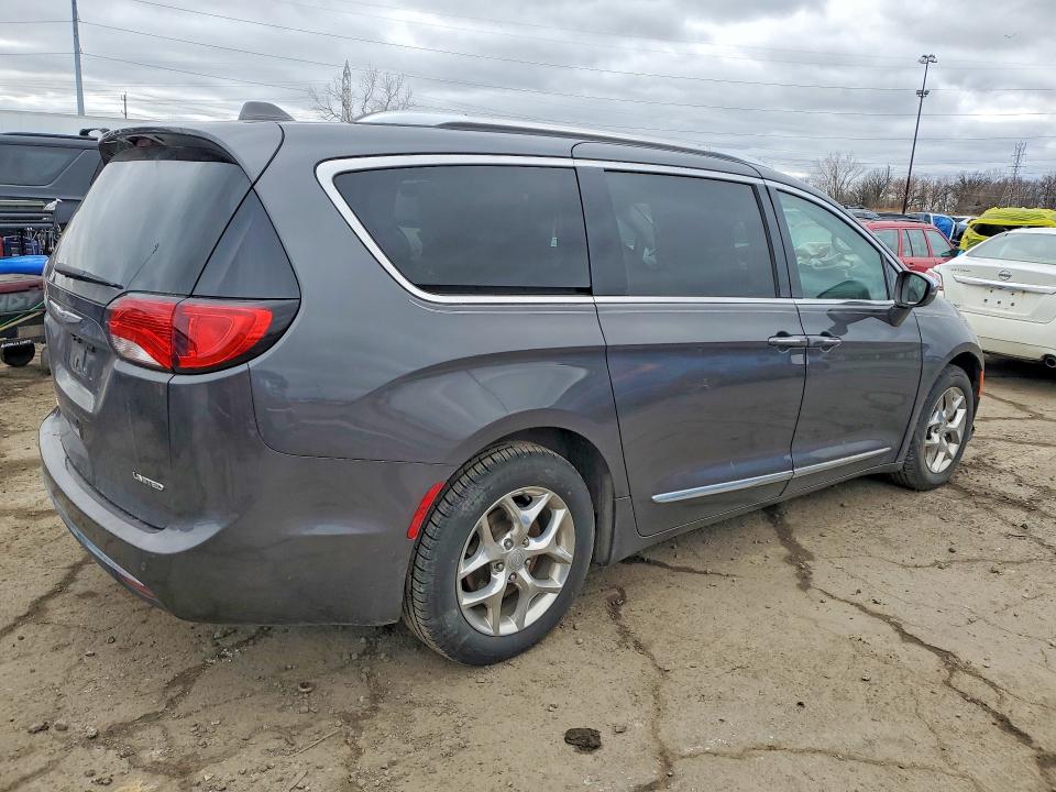 Продажа на аукционе авто 2019 Chrysler Pacifica, vin: 2C4RC1GG3KR703897, номер лота: 45581026