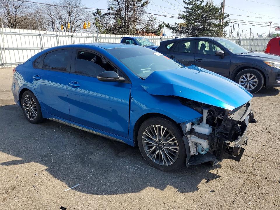 2023 Kia Forte მანქანა იყიდება აუქციონზე, vin: 3KPF54AD9PE641198, აუქციონის ნომერი: 47243566