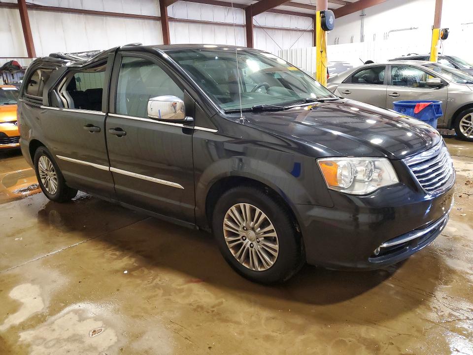 2016 Chrysler Town & Country მანქანა იყიდება აუქციონზე, vin: 2C4RC1CG0GR303082, აუქციონის ნომერი: 45539256