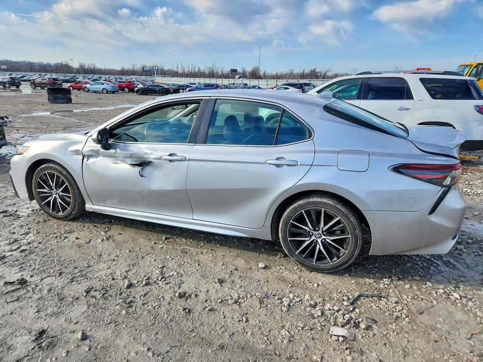 Продажа на аукционе авто 2023 Toyota Camry, vin: 4T1G11AK2PU760799, номер лота: 41720376