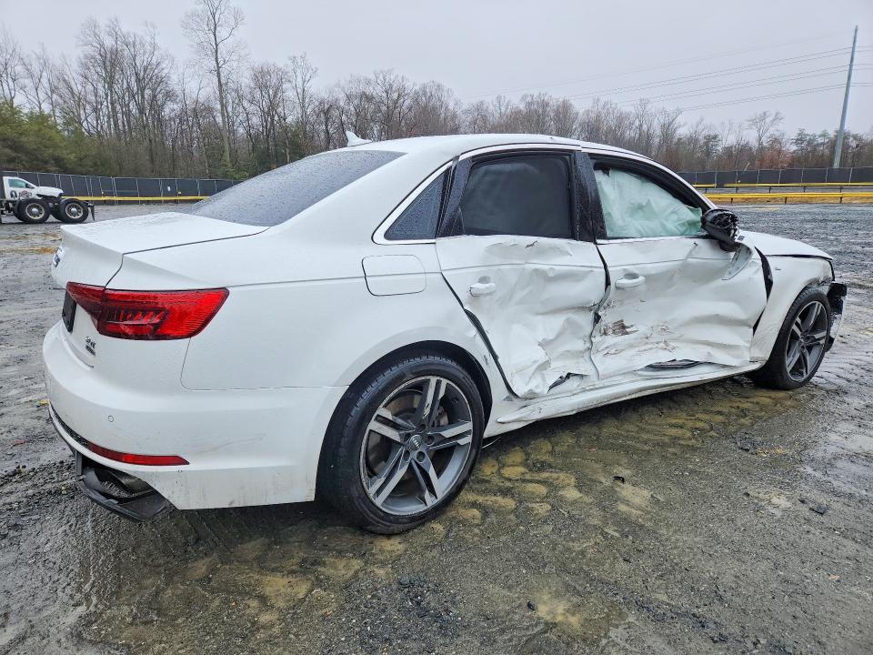 79647675 :رقم المزاد ، WAUENAF44HN002577 vin ، 2017 Audi A4 مزاد بيع