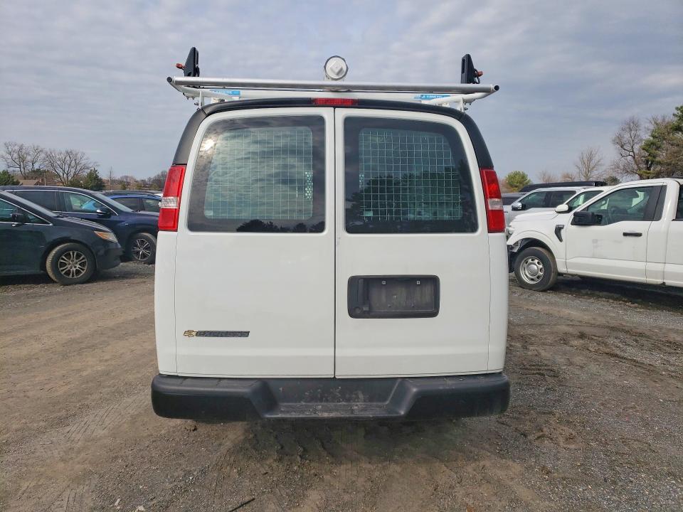 Продаж на аукціоні авто 2024 Chev Express G2500, vin: 1GCWGAF78R1179279, номер лоту: 46880646