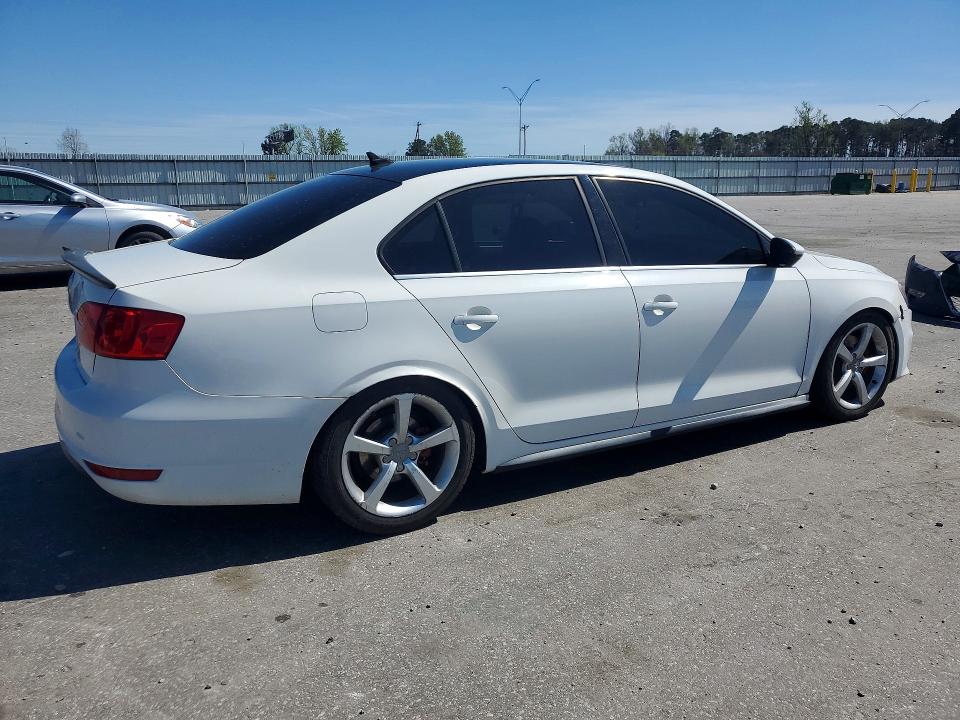 2013 Volkswagen Jetta მანქანა იყიდება აუქციონზე, vin: 3VW5A7AJ8DM218903, აუქციონის ნომერი: 46237356