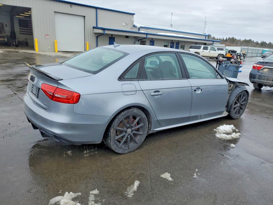 Продажа на аукционе авто 2015 Audi A4, vin: WAUBFAFL7FN037828, номер лота: 79426725