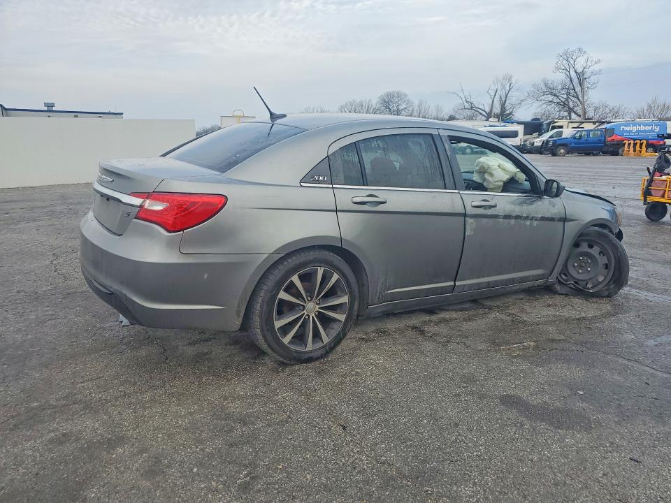 Продаж на аукціоні авто 2021 Chrysler 200, vin: 1C3CCBBG1DN718261, номер лоту: 79899535