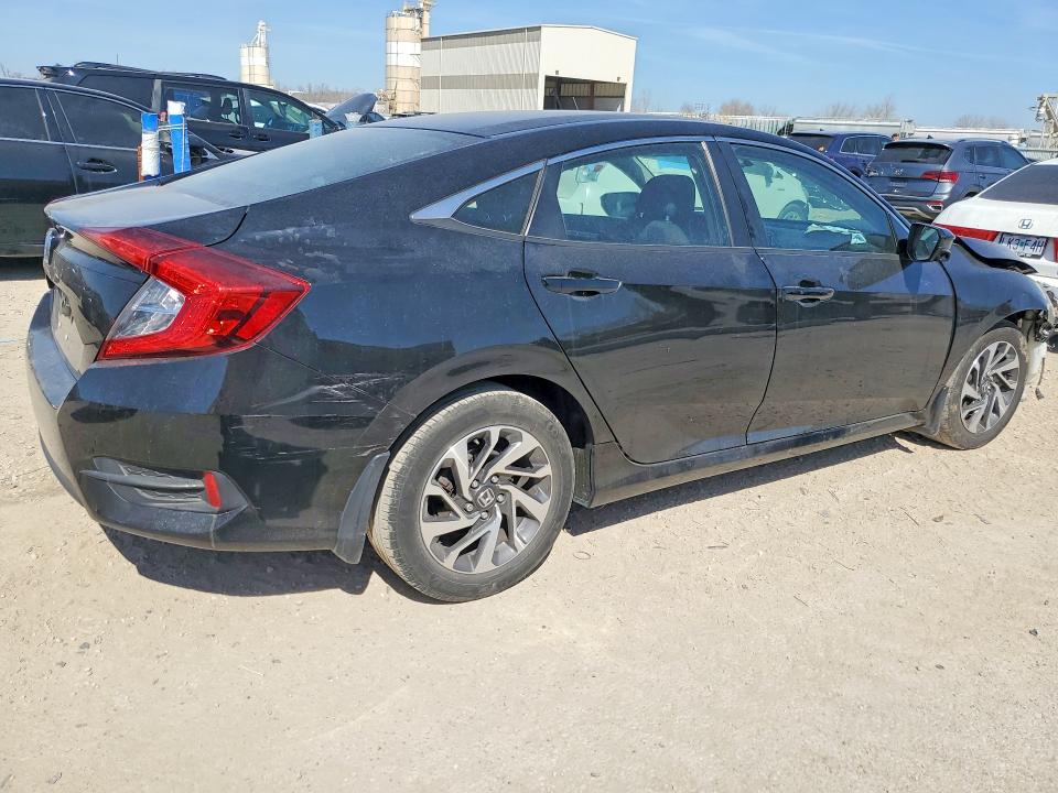 46660086 :رقم المزاد ، 19XFC2F79GE085309 vin ، 2016 Honda Civic مزاد بيع