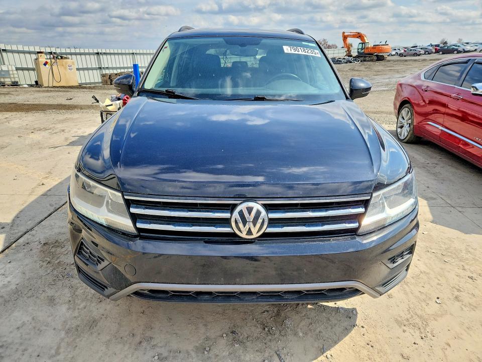 79018235 :رقم المزاد ، 3VV3B7AX9LM166516 vin ، 2020 Volkswagen Tiguan مزاد بيع