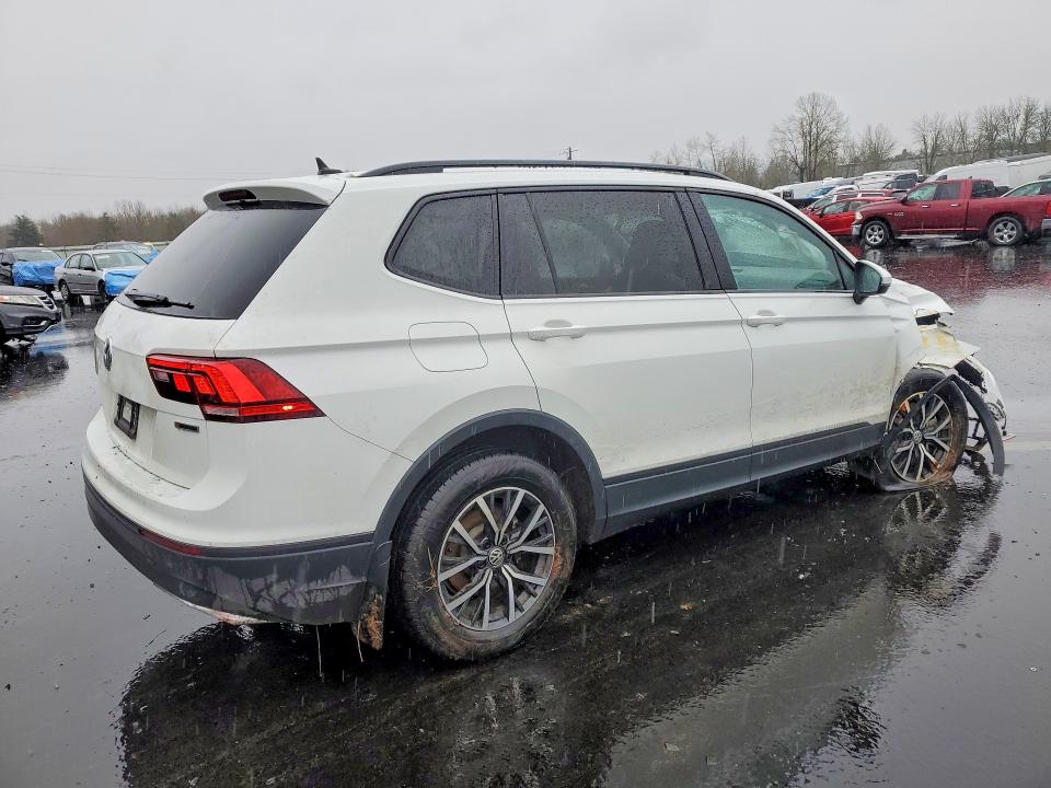 46055976 :رقم المزاد ، 3VV0B7AX8MM143054 vin ، 2021 Volkswagen Tiguan مزاد بيع