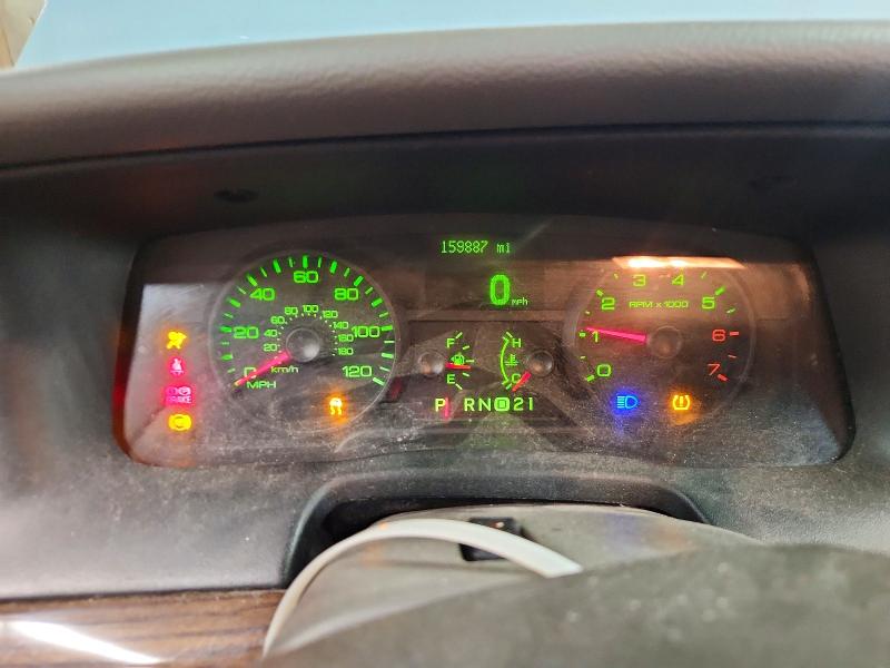 2008 Ford Crown Victoria მანქანა იყიდება აუქციონზე, vin: 2FAFP74V08X121358, აუქციონის ნომერი: 45995726