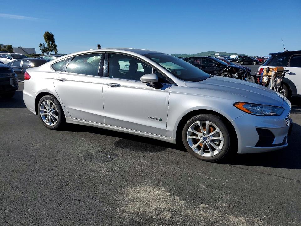 Aukcja sprzedaży 2019 Ford Fusion, vin: 3FA6P0LU7KR179182, numer aukcji: 79496725