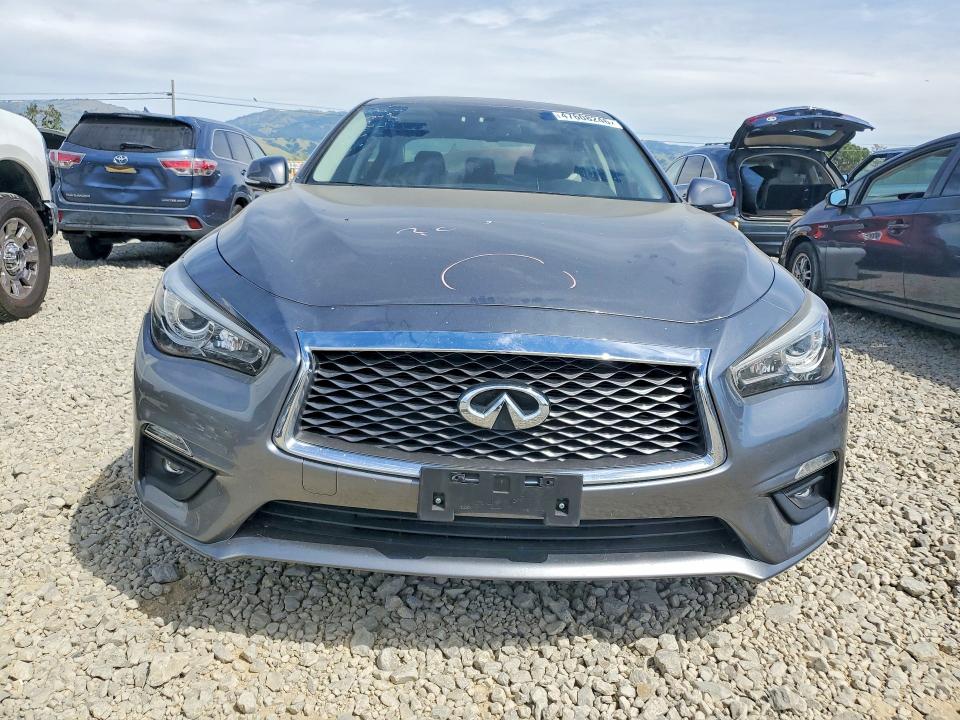 47608246 :رقم المزاد ، JN1CV7AP2JM400013 vin ، 2018 Infiniti Q50 مزاد بيع