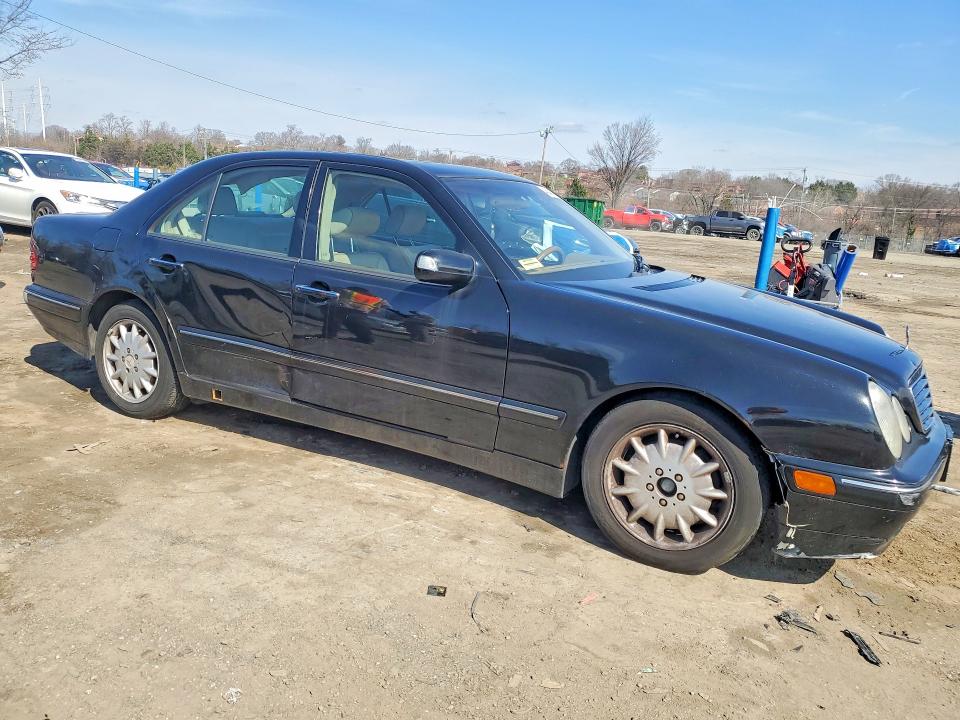 2001 Mercedes-benz E-class მანქანა იყიდება აუქციონზე, vin: WDBJF65J91B322566, აუქციონის ნომერი: 46408116