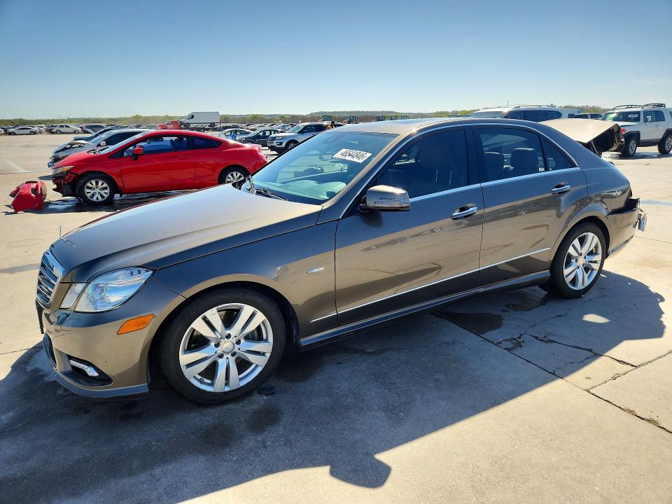 46544846 :رقم المزاد ، WDDHF2EB1BA445163 vin ، 2011 Mercedes-benz E مزاد بيع