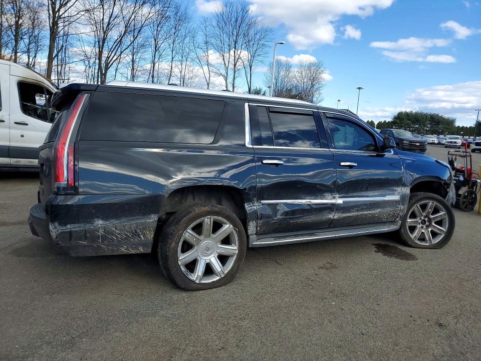 2015 Cadillac Escalade მანქანა იყიდება აუქციონზე, vin: 1GYS4HKJ7FR194767, აუქციონის ნომერი: 45648816